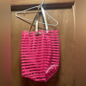 Chic Pink and Gold Tote Bag with Spacious Interior